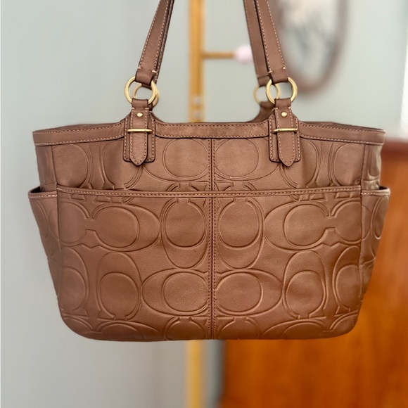 COACH Gallery Embossed C Leather Tote Copper - Picture 4 of 12